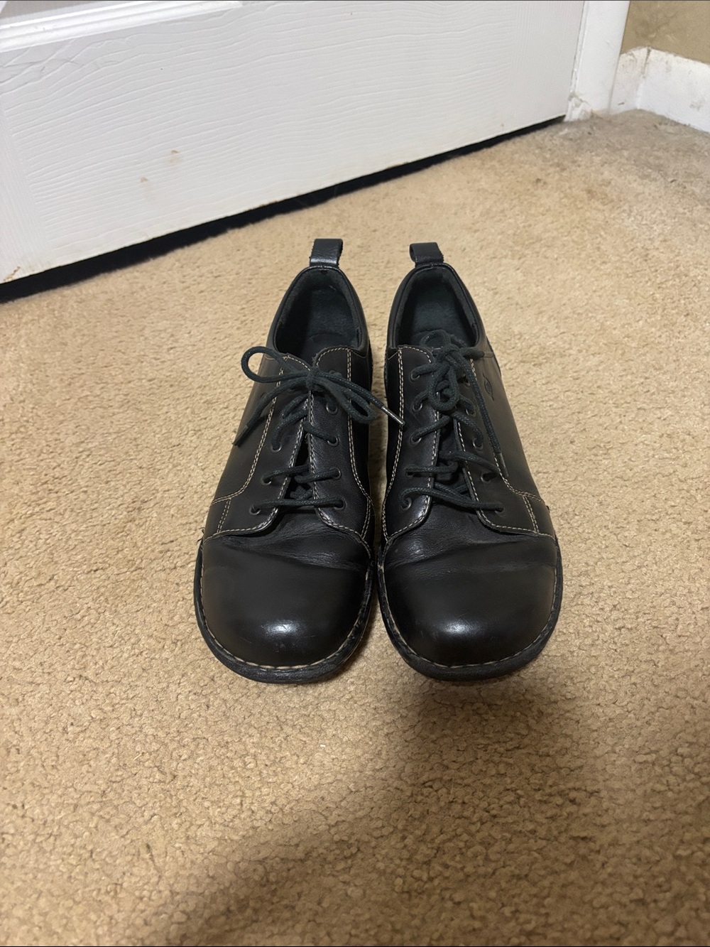 Born Black Leather Lace-Up Oxford Shoes